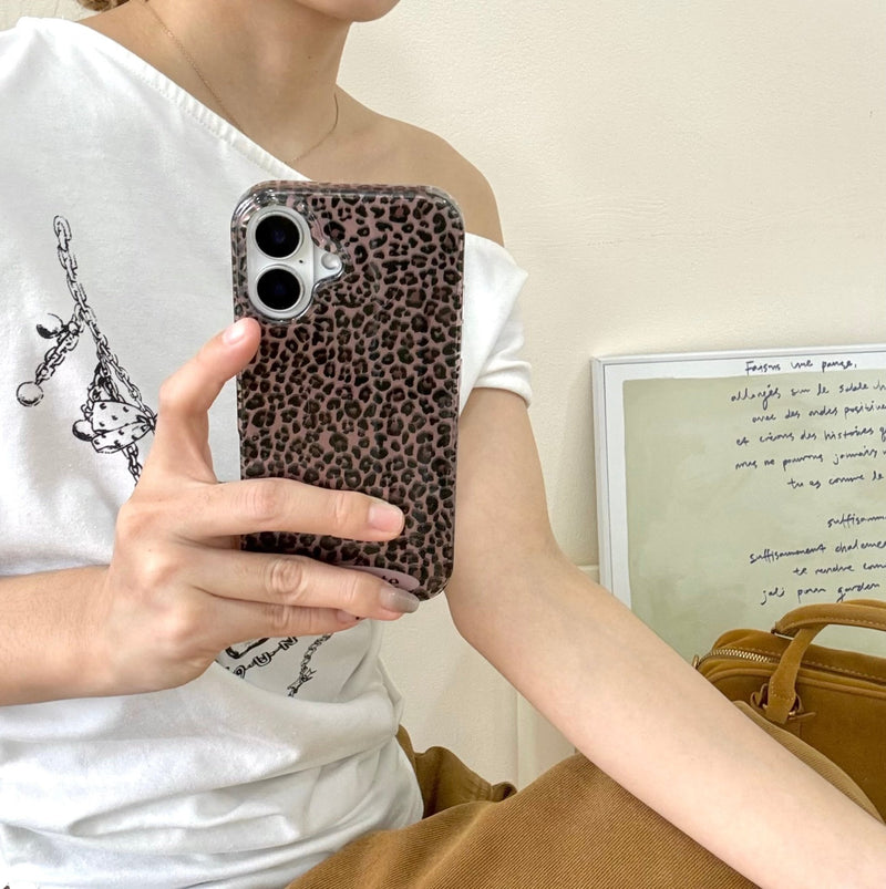 Dainty Brown Leopard Pattern iPhone Case - CREAMCY